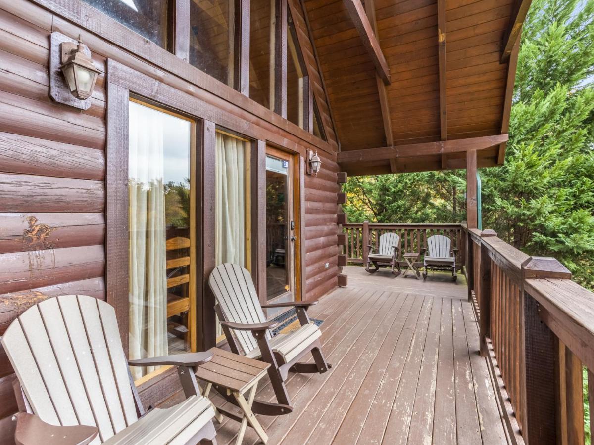 Saddle Ridge Villa Гетлинбург Екстериор снимка